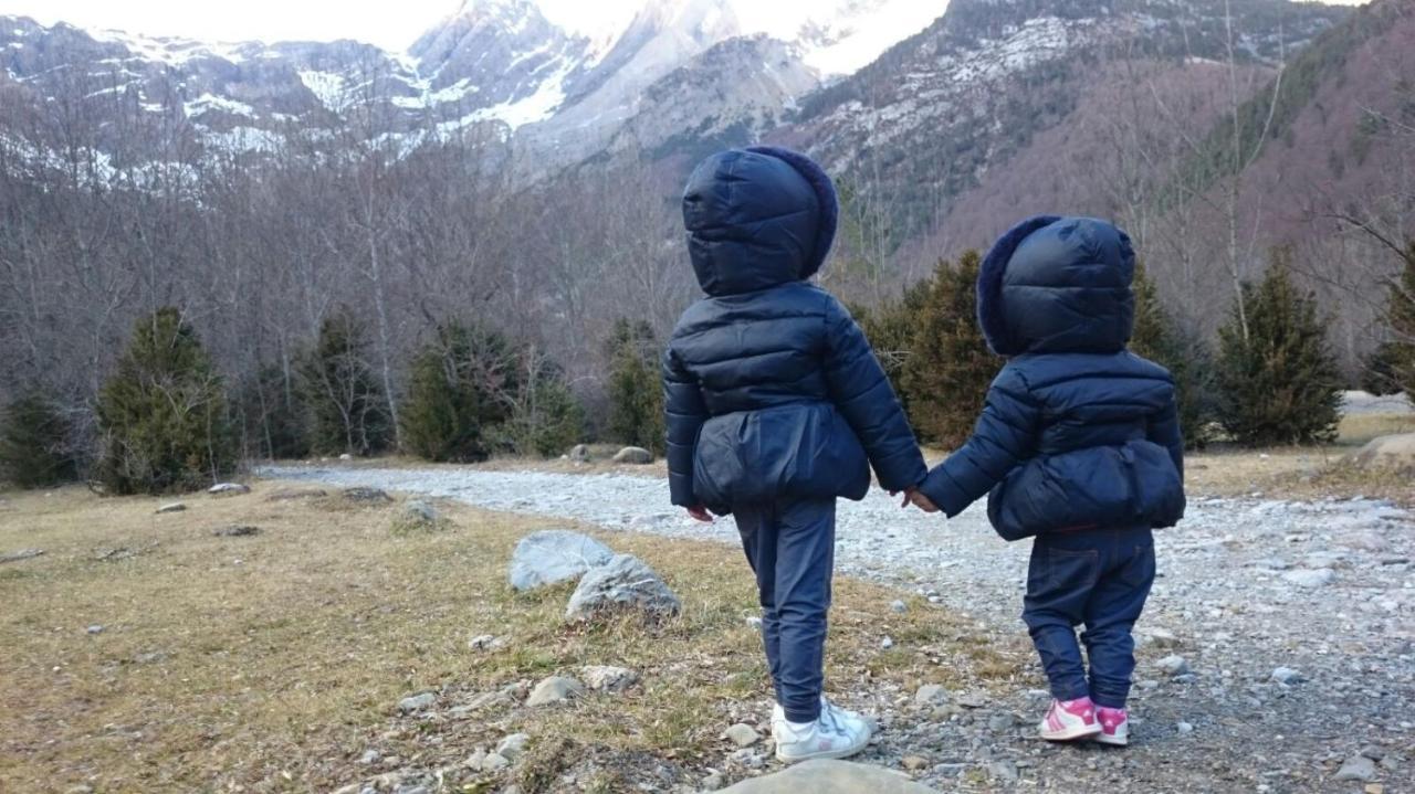 Casa Encuentra, En El Pirineo Al Lado De Ainsa Pensionat El Pueyo de Araguás Exteriör bild